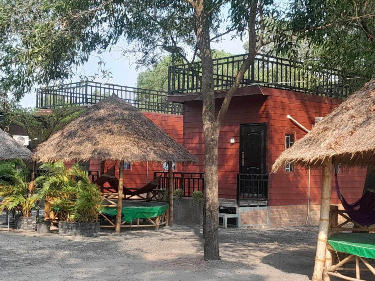 La Plage De Kampot By Lee & Hap Guest House Экстерьер фото